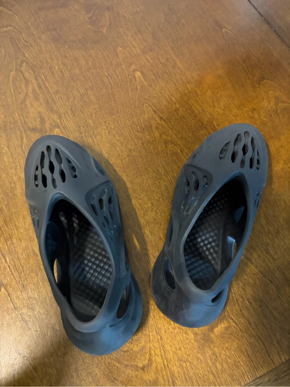 Yeezy Kids Foam Clog Slippers in Gray